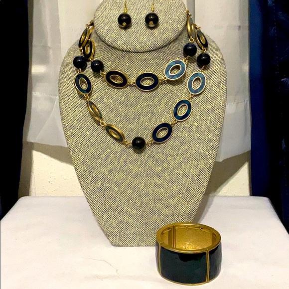 Rich Blue Set! - Picture 2 of 5